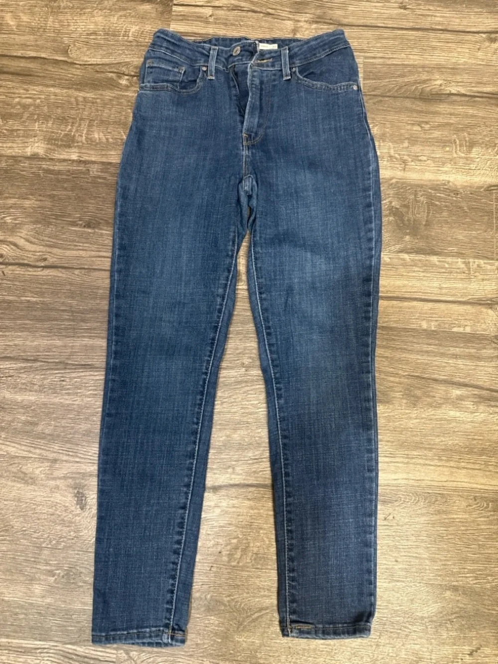 LEVI STRAUSS / CO  Women's Mid Rise Dark Blue Skinny Jeans